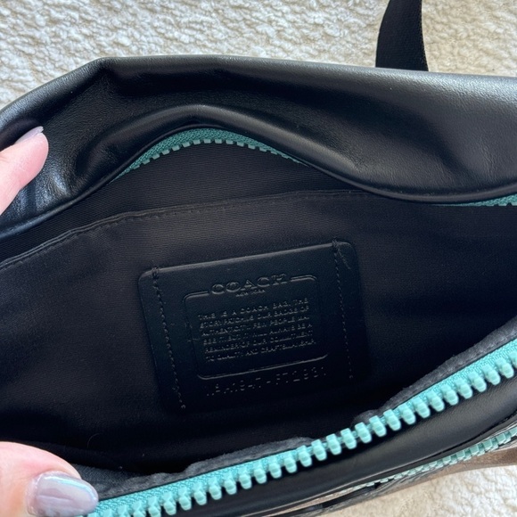 COACH Brown Belt Sling Bag Mens Unisex - Picture 8 of 8